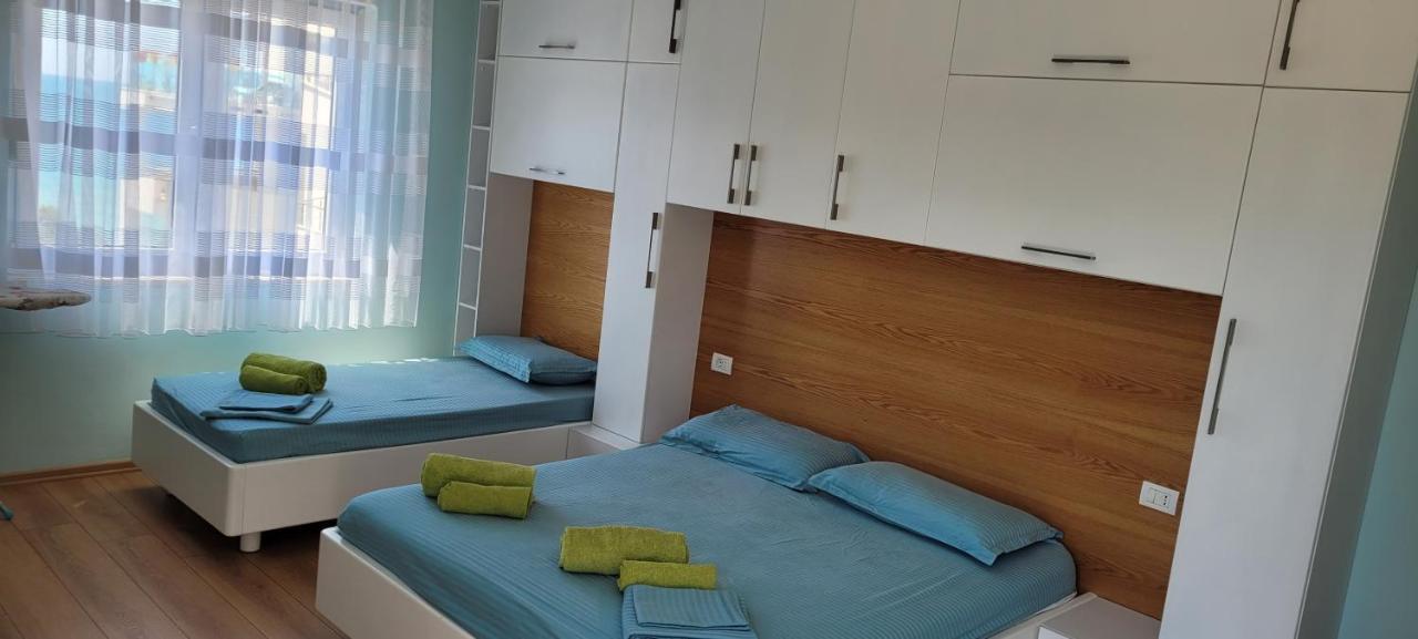 Sea View New Apartment Durrës Kültér fotó